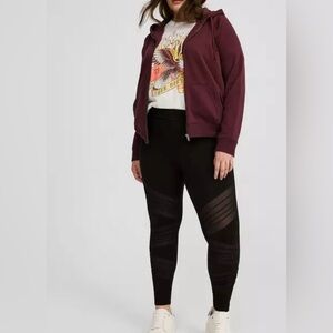 Torrid Mesh Accents Deep Black Leggings, Stretchy, Non-see through NWT size 3X